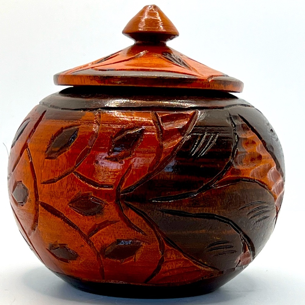 Vtg Wooden Trinket Box Lidded Hand Carved Motif  Design Boho 7 x 4.75” w/lid on